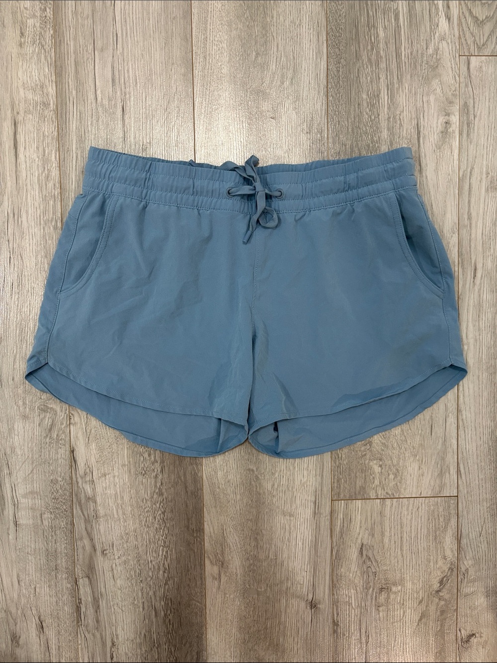 Eddie Bauer - Blue Shorts - Size Small